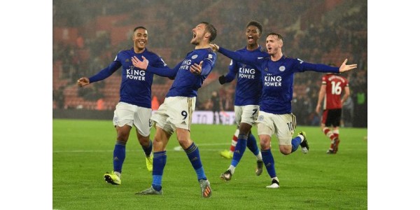 Un emocionante partido de fútbol
